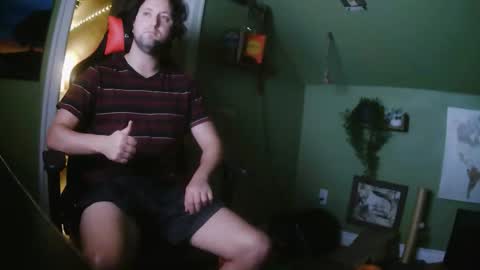 Snapshot of surferdude_here chatting on 10-20-25, 04:57 surferdude_here online show from 10-20-25, 04:57