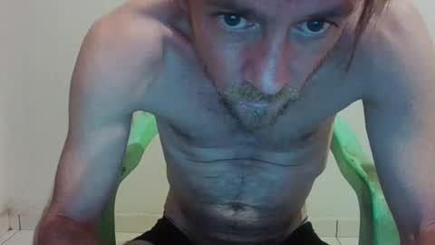 Snapshot of surfsup34 chatting on 01-07-25, 09:03 surfsup34 online show from 01-07-25, 09:03