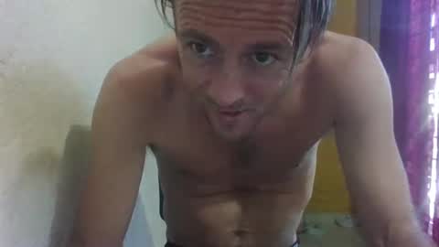 Snapshot of surfsup34 chatting on 01-19-25, 08:51 surfsup34 online show from 01-19-25, 08:51