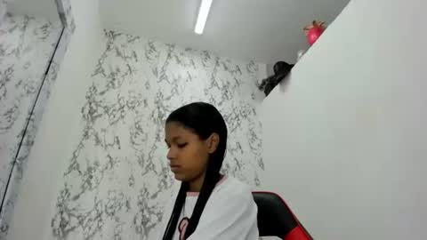 suri online show from 05-10-26, 01:49