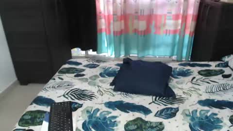 Snapshot of surygol chatting on 07-28-26, 02:05 Ariadna online show from 07-28-26, 02:05