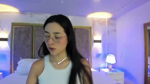 Snapshot of susa1userma_ chatting on 05-11-26, 11:27 Susann online show from 05-11-26, 11:27