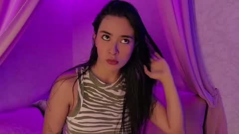 Snapshot of susa1userma_ chatting on 05-19-26, 11:27 Susann online show from 05-19-26, 11:27