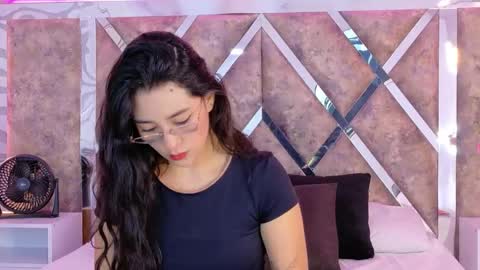 Snapshot of susa1userma_ chatting on 05-29-26, 11:30 Susann online show from 05-29-26, 11:30