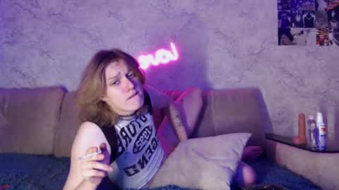 Snapshot of susan228 chatting on 12-04-24, 10:41 Vladiva online show from 12-04-24, 10:41