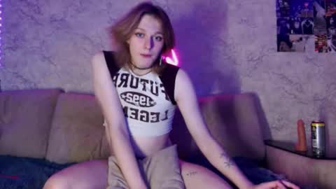 Snapshot of susan228 chatting on 12-13-24, 01:15 Vladiva online show from 12-13-24, 01:15