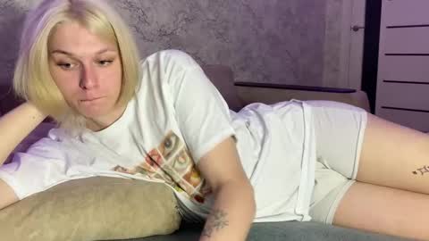 Snapshot of susan228 chatting on 10-15-25, 08:53 Vladiva online show from 10-15-25, 08:53