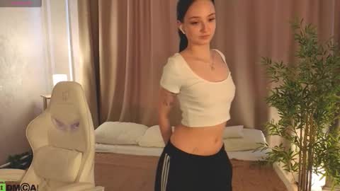 Annie online show from 02-20-26, 06:26