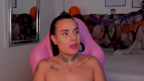 Susan online show from 10-30-25, 09:48