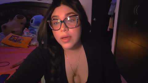 Snapshot of susan_vlad chatting on 10-16-25, 06:42 susan vlad online show from 10-16-25, 06:42