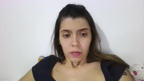 Susana online show from 10-22-25, 01:39