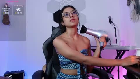 Snapshot of susanahendrix chatting on 05-01-26, 06:12 Susana hendrix online show from 05-01-26, 06:12