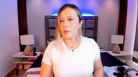 Snapshot of susann_ross chatting on 05-05-26, 10:45 Susan Everyday From 0530 to 1430 Col Time online show from 05-05-26, 10:45