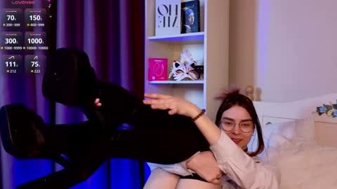 susannahtrojahn online show from 04-11-26, 03:16