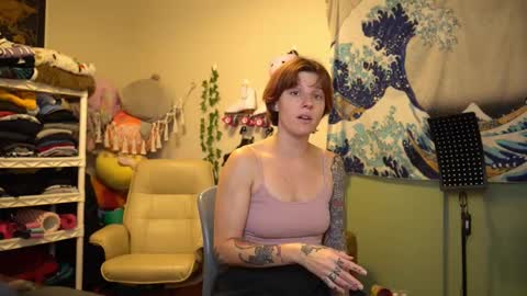   online show from 10-22-25, 03:45