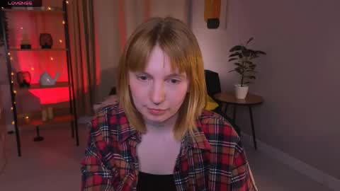 SUSIE 3 online show from 04-22-26, 09:49