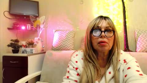 SusiexNoreen online show from 02-19-26, 11:06