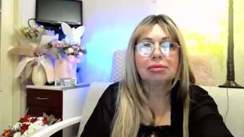 SusiexNoreen online show from 04-25-26, 11:24