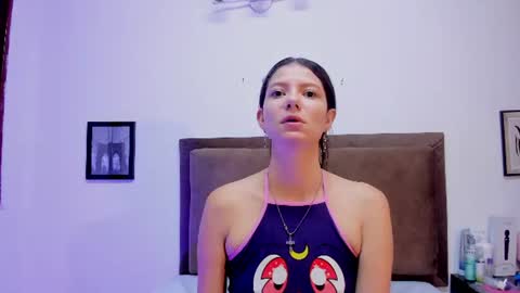 Snapshot of sussana_wild chatting on 06-08-26, 12:05 Sussana online show from 06-08-26, 12:05