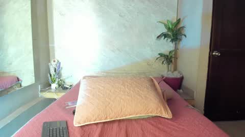 Snapshot of sussanmilf_ chatting on 01-23-25, 11:04 sussanmilf online show from 01-23-25, 11:04