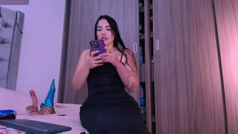 Andrea online show from 04-11-26, 01:43