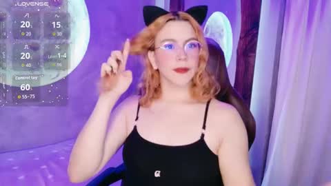 Snapshot of sussiestrawberry chatting on 11-26-25, 10:16 Sussie online show from 11-26-25, 10:16