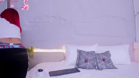 Susy online show from 05-12-26, 04:42