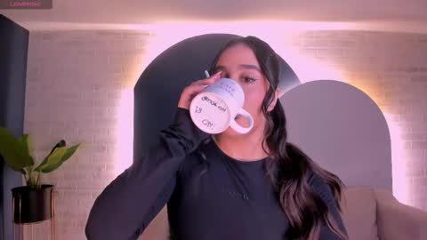 Snapshot of sussybell_ chatting on 01-07-26, 03:20 Sussy Bell online show from 01-07-26, 03:20