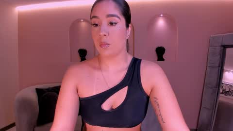 Snapshot of sussybell_ chatting on 01-14-26, 03:12 Sussy Bell online show from 01-14-26, 03:12