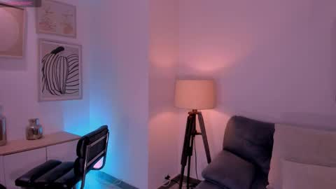 Snapshot of sussybell_ chatting on 03-05-26, 02:40 Sussy Bell online show from 03-05-26, 02:40