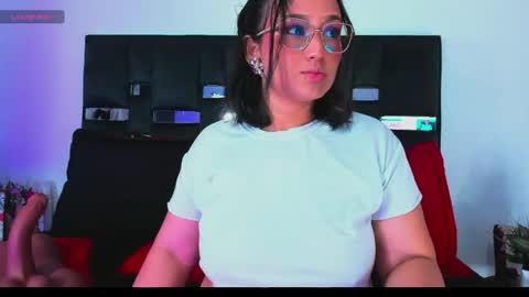 Snapshot of sussysunny_ chatting on 05-14-26, 02:51 Sussy Sunny online show from 05-14-26, 02:51