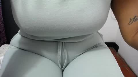 susy_perverttt online show from 04-20-26, 01:58