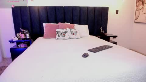 Snapshot of susyy7 chatting on 12-14-25, 08:35 susyy online show from 12-14-25, 08:35