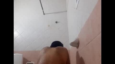 Snapshot of suxc69 chatting on 12-22-25, 02:52 sexindi007 online show from 12-22-25, 02:52