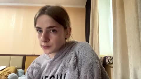 Emila online show from 06-02-26, 11:12