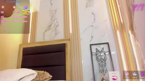 S U Z E T  online show from 03-21-26, 01:16