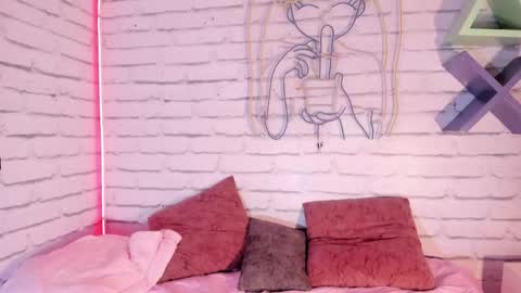 Snapshot of suzylee_ chatting on 06-07-26, 03:10 suzylee_ online show from 06-07-26, 03:10