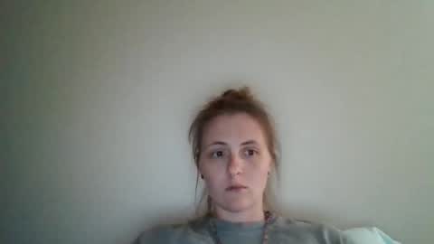 Snapshot of svtf2323 chatting on 11-09-25, 10:30 SV online show from 11-09-25, 10:30