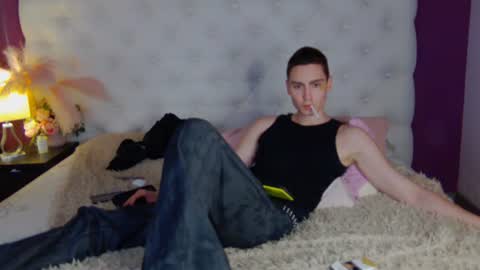 Snapshot of swag_owner chatting on 06-11-26, 12:32 swag_owner online show from 06-11-26, 12:32