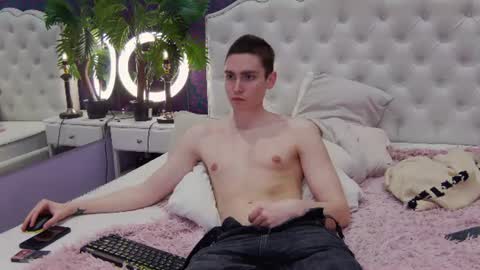 Snapshot of swag_owner chatting on 06-19-26, 12:59 swag_owner online show from 06-19-26, 12:59