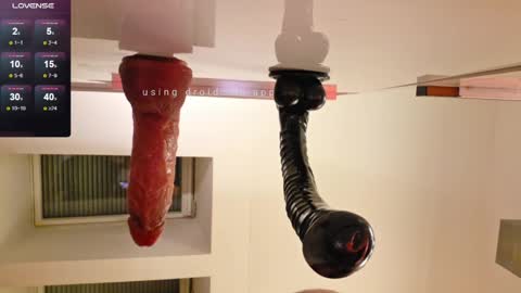 sweaty_hairy_cocks online show from 06-07-26, 10:24