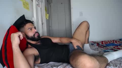 Snapshot of sweatyhairypig1 chatting on 12-21-24, 12:31 joel bliss online show from 12-21-24, 12:31