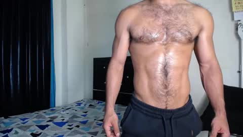 Snapshot of sweatyhairypig1 chatting on 01-17-25, 10:56 joel bliss online show from 01-17-25, 10:56