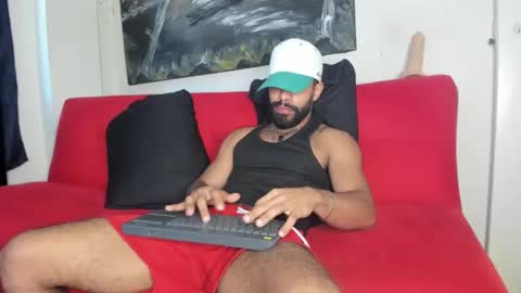 Snapshot of sweatyhairypig1 chatting on 09-21-25, 04:52 joel bliss online show from 09-21-25, 04:52