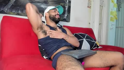 Snapshot of sweatyhairypig1 chatting on 10-20-25, 08:26 joel bliss online show from 10-20-25, 08:26