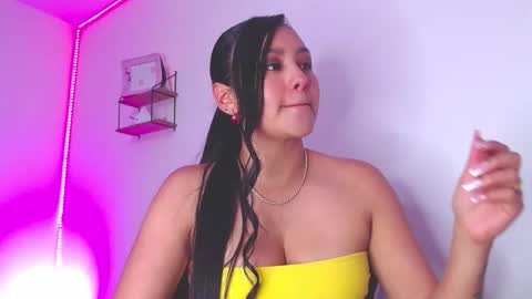 Amy  IG sweeet amy0 online show from 12-22-25, 08:17