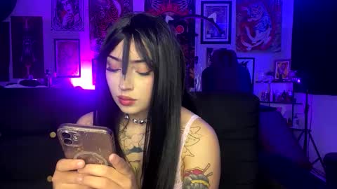 Snapshot of sweeetbabyy22 chatting on 10-20-25, 04:13 Valeria online show from 10-20-25, 04:13