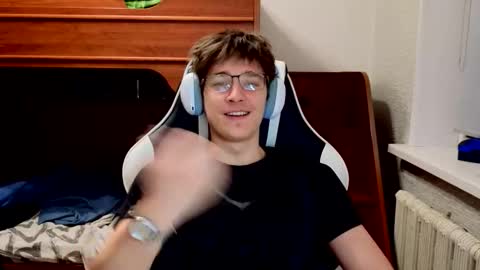 sweeetyangeel online show from 12-20-25, 05:53