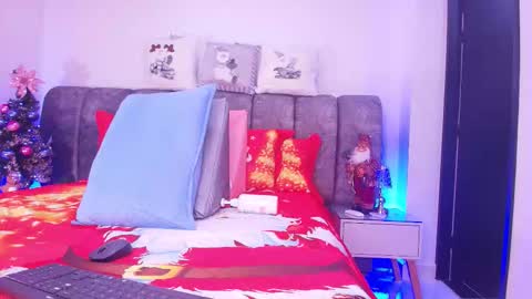 Debora  online show from 12-19-25, 12:01