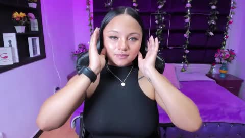 Snapshot of sweelanna chatting on 01-04-25, 02:14 sweet ana online show from 01-04-25, 02:14
